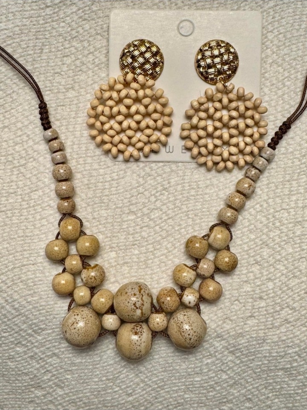 NWT Boho Ceramic Beaded Necklace Wooden Bead Earrings Matching Jewelry Set Beige